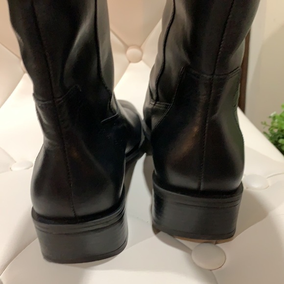 Boots - Picture 5 of 5